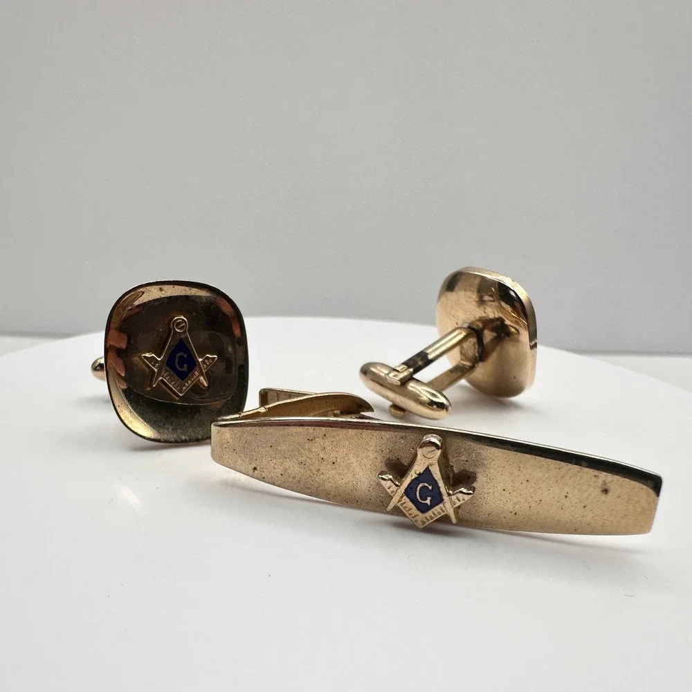 Vintage 90s Masonic Cufflinks & Tie Bar Set Gold Tone Blue Enamel Square Compass